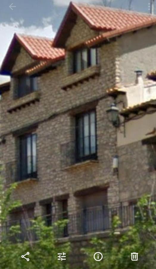 Villarroya de los Pinares Casa Rural Amador מראה חיצוני תמונה