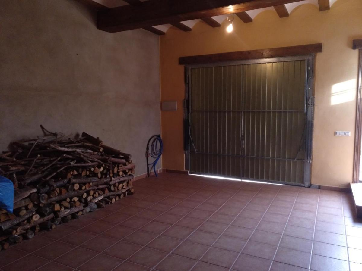 Villarroya de los Pinares Casa Rural Amador מראה חיצוני תמונה