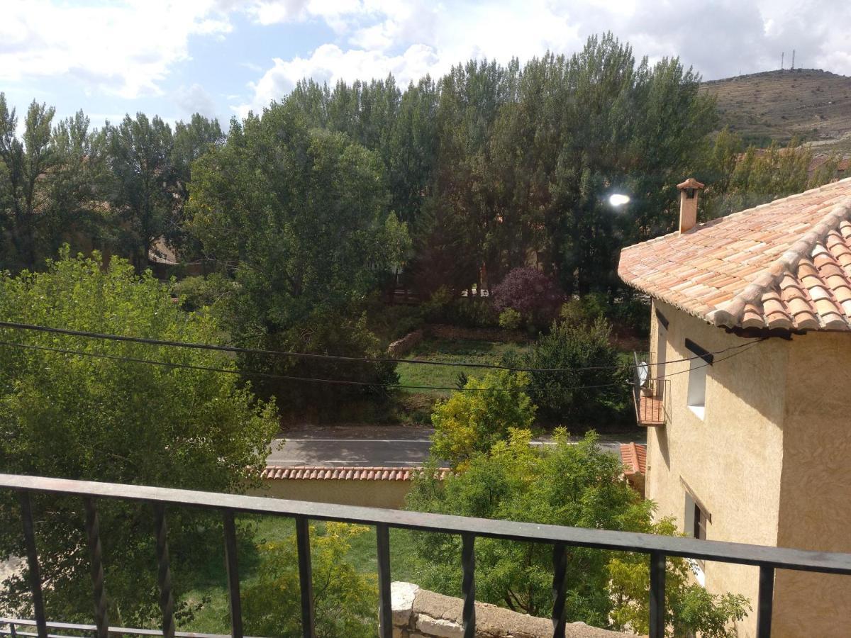 Villarroya de los Pinares Casa Rural Amador מראה חיצוני תמונה