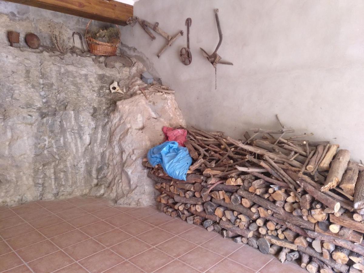 Villarroya de los Pinares Casa Rural Amador מראה חיצוני תמונה